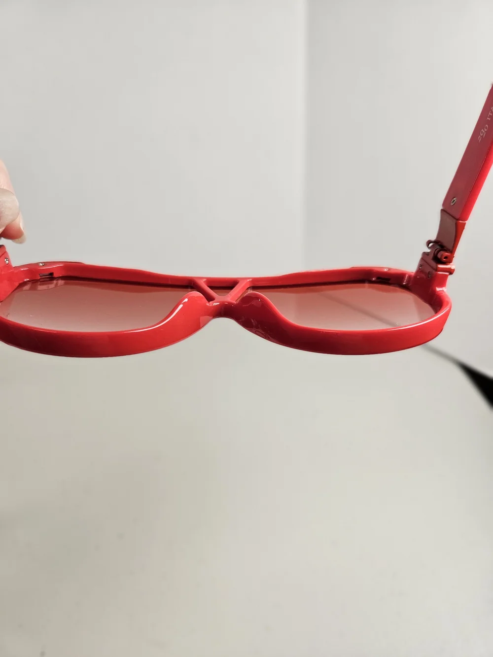 2020 Italy Design 20226 Red Shield Aviator Sunglasses Like New
